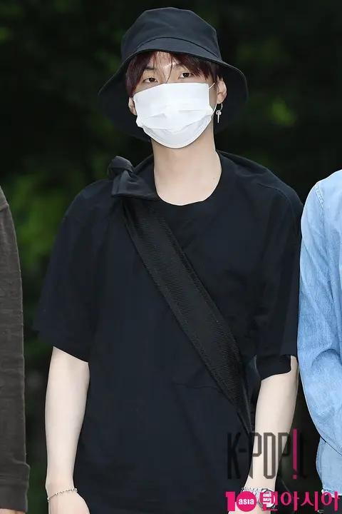 BTS, SUGA (BTS) — Music Bank Arrival