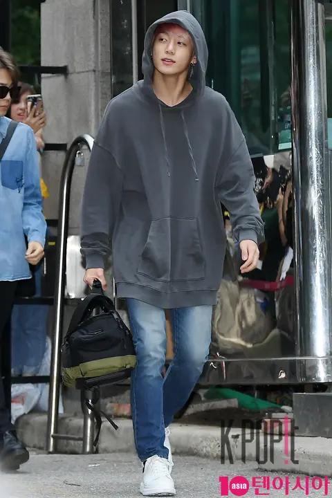 BTS, Jungkook — Music Bank Arrival