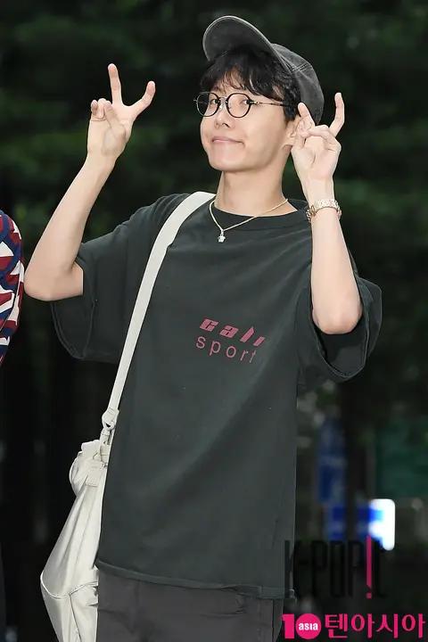BTS, J-Hope — Music Bank Arrival