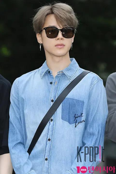 BTS, Jimin — Music Bank Arrival