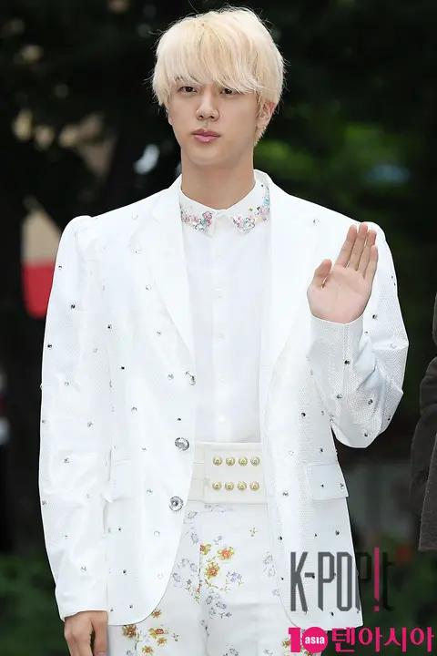 BTS, Jin 1 — Music Bank Arrival