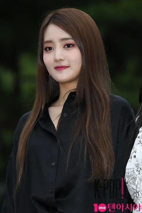 (G)I-DLE, Minnie — Music Bank Arrival