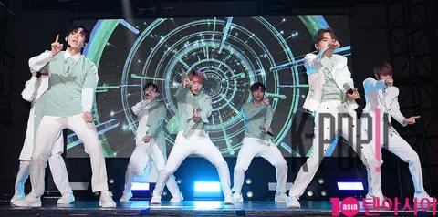 Blanc Seven 3 — Blanc Seven Showcase