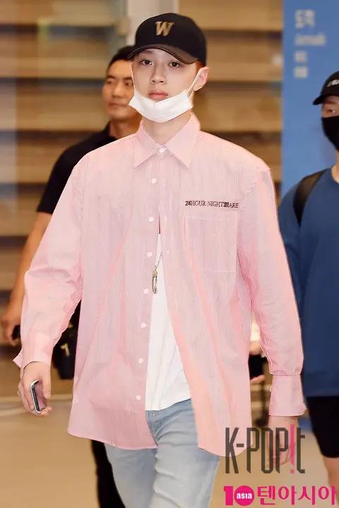 Wanna One, Lai Guanlin — Airport