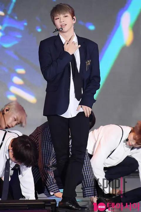 Wanna One, Kang Daniel 1 — DMC Festival