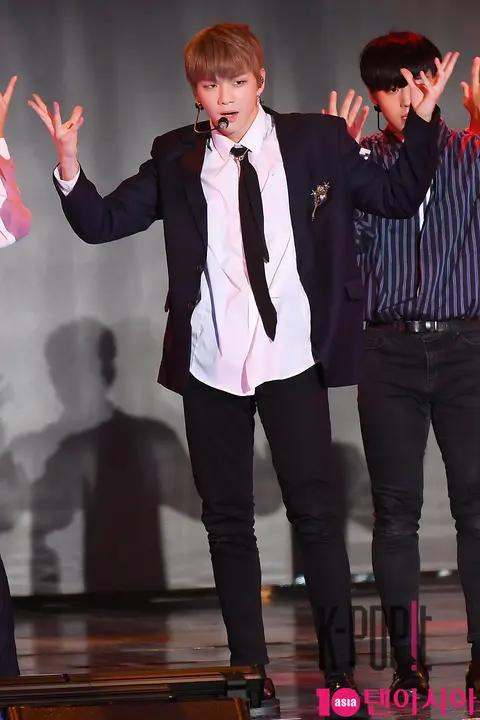 Wanna One, Kang Daniel 4 — DMC Festival