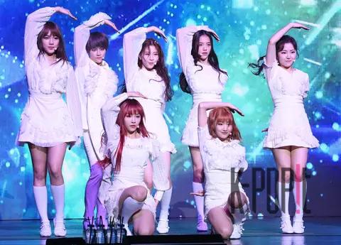 Girls in the Park — Showcase