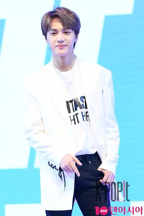 THE BOYZ, Ju Hak-nyeon — THE BOYZ Showcase