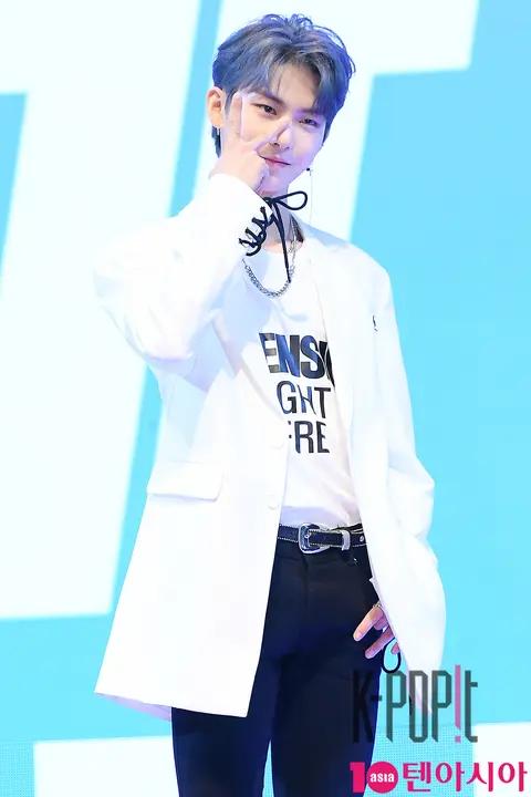 THE BOYZ, Hwal — THE BOYZ Showcase — 2018-09-05