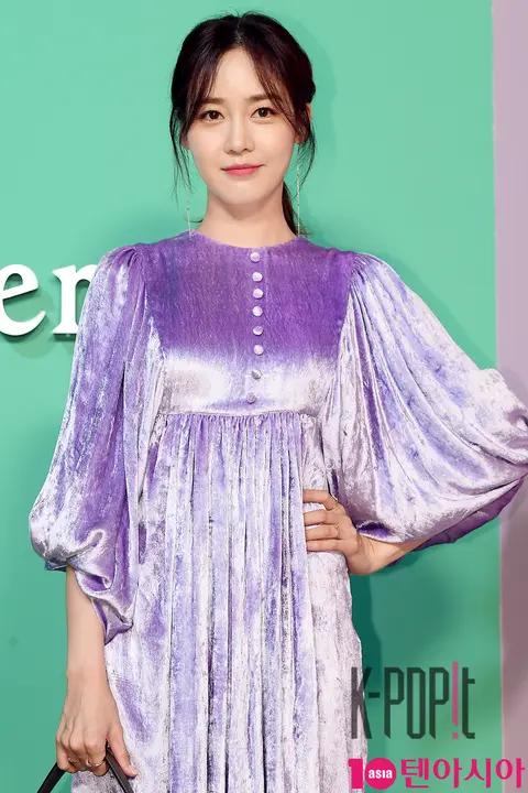 Sung Yu-ri — Mulberry Launch