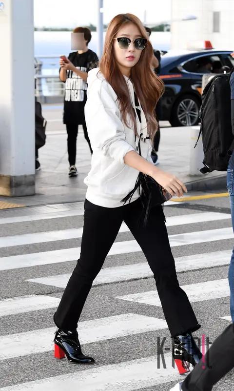 So Yoo — Airport