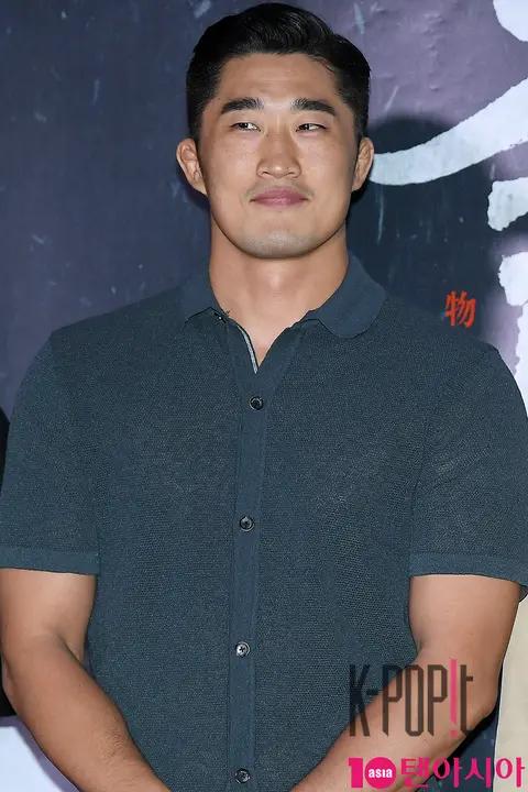 Kim Dong-hyun — The Aquatic Monster VIP Premiere