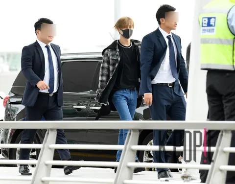 SHINee, Taemin — Airport