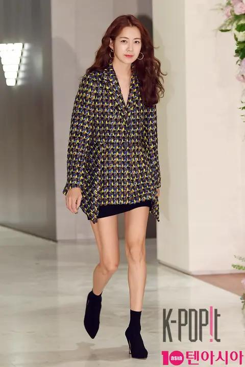 Lee Yo-won — DelPozo Launch