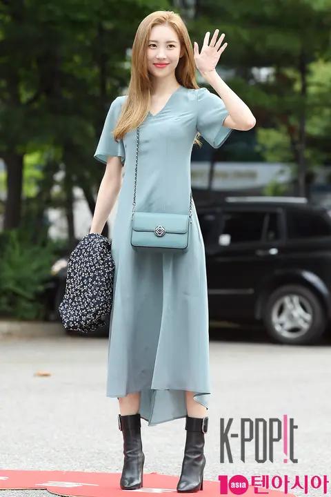 SUNMI — Music Bank Arrival