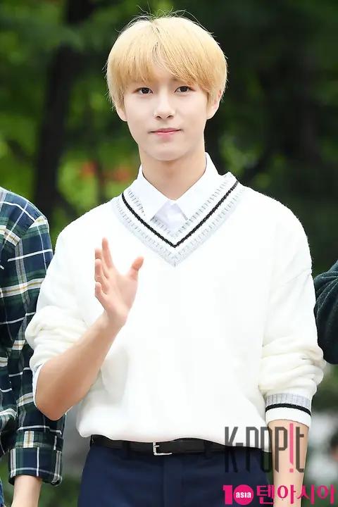 NCT DREAM, Renjun (NCT DREAM) — Music Bank Arrival