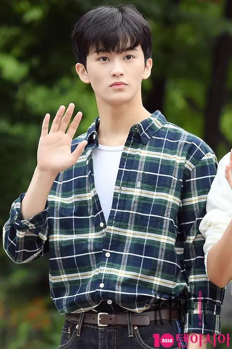 NCT DREAM, Mark — Music Bank Arrival