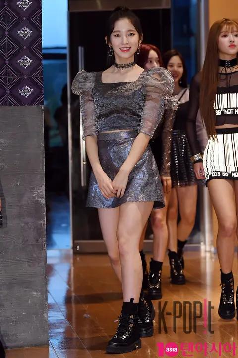 OH MY GIRL, Arin — M Countdown Arrival