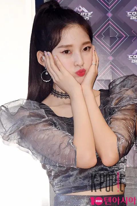 OH MY GIRL, A-rin — M Countdown Arrival
