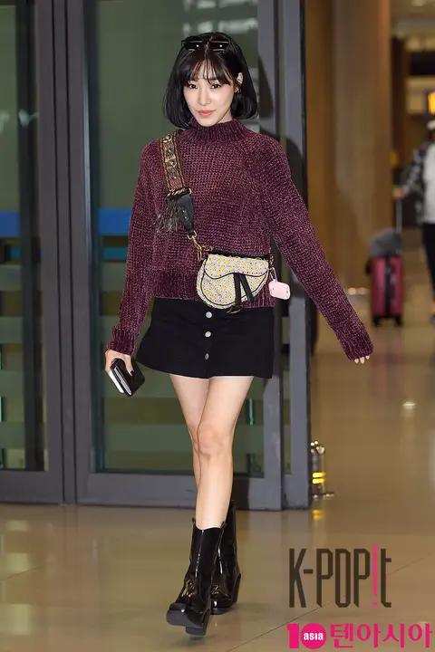 Tiffany Young 2 — Airport