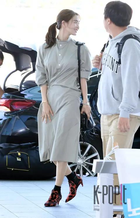 Shin Min-a — Airport