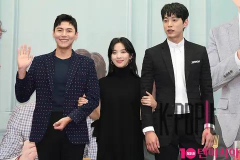Group — Sweet and Salty Office Production Briefing — 2018-09-28