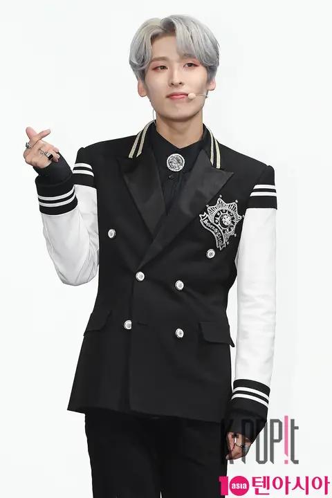 Seven O'Clock Hyun — Seven O'Clock Showcase