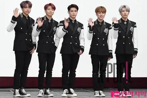 SEVEN O'CLOCK — Seven O'Clock Showcase
