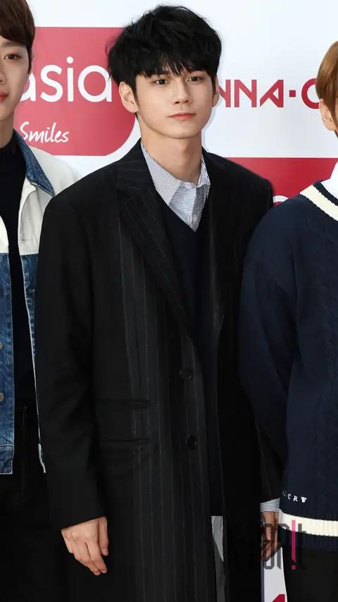 Wanna One, Ong Seong-wu — Chika Chika PLAY Photocall