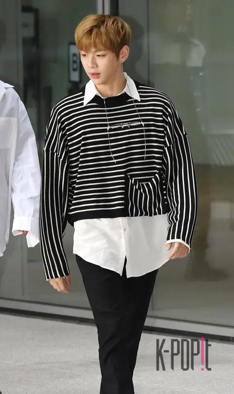 Wanna One, Kang Daniel 1 — Chika Chika PLAY Photocall