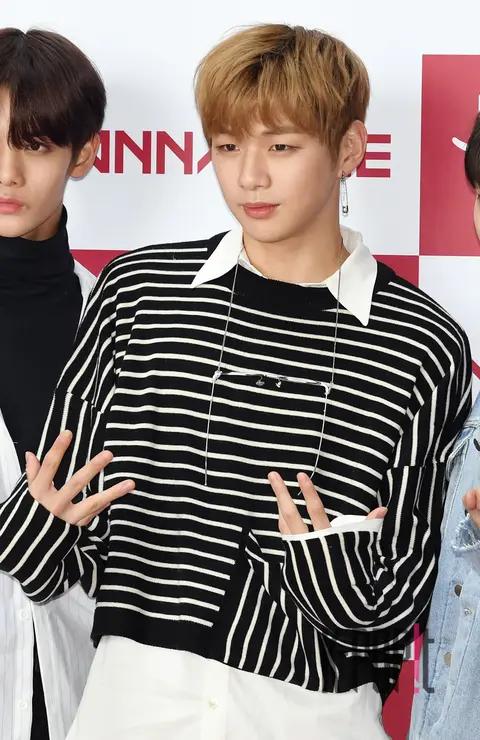 Wanna One, Kang Daniel 3 — Chika Chika PLAY Photocall