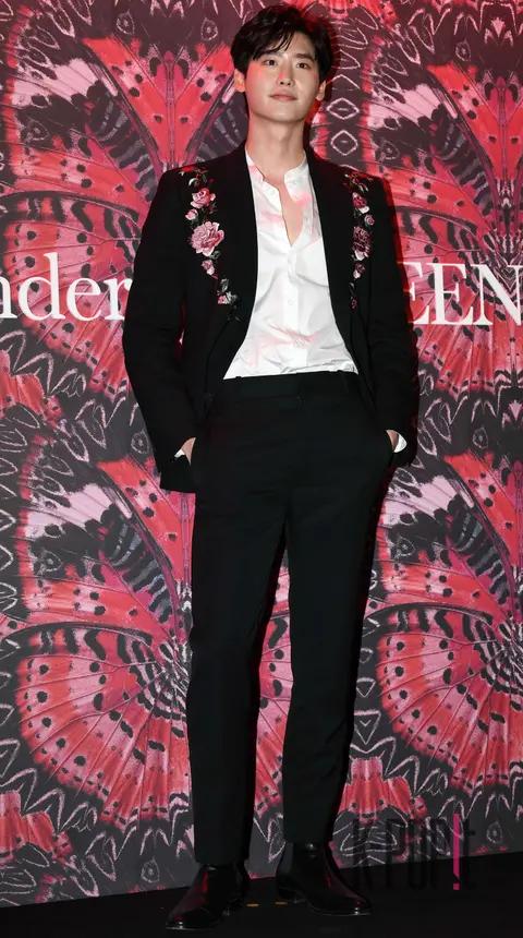Lee Jong-suk — Alexander McQueen Launch