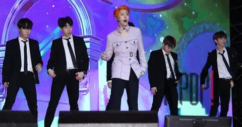 Kim Dong-han — Kim Dong-han Showcase