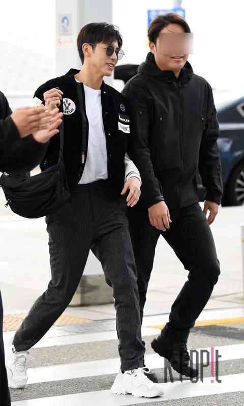 TVXQ — Airport