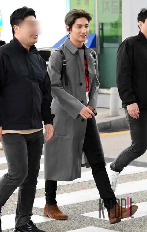 TVXQ — Airport