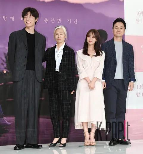Group — Twelve Nights Production Briefing — 2018-10-18