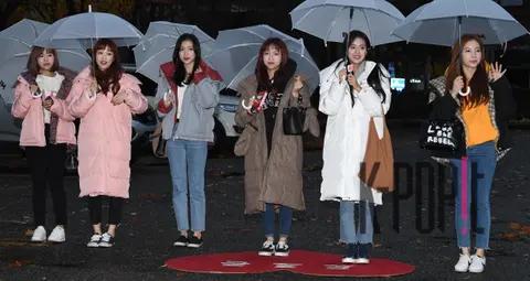 APRIL — Music Bank Arrival