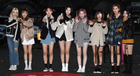 Weki Meki — Music Bank Arrival