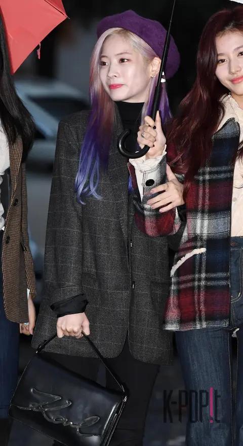 TWICE, Dahyun (TWICE) — Music Bank Arrival