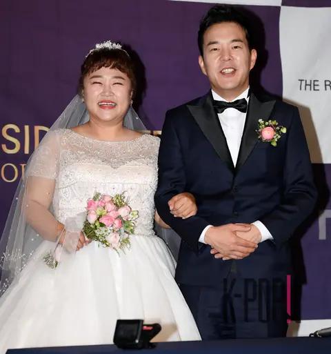 Hong Yun-hwa, Kim Min-ki — Kim Min-gi, Hong Yun-hwa Marriage Press Conference