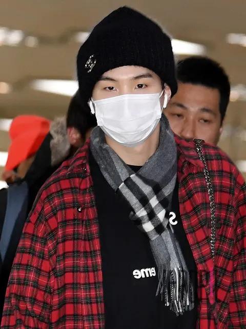 BTS, SUGA (BTS) — Airport