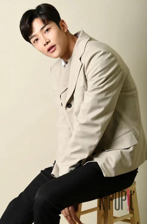 SF9, Rowoon 1 — Interview