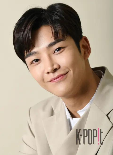 SF9, Rowoon — Interview