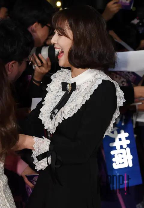 TWICE, Jihyo — TWICELAND Press Screening, Red Carpet