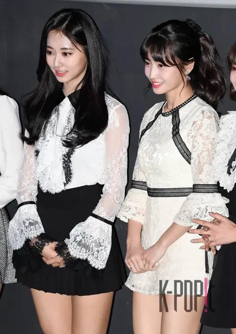 TWICE, Tzuyu (TWICE), Momo (TWICE) — TWICELAND Press Screening, Red Carpet