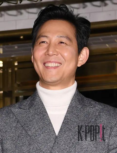 Lee Jung-jae (2) — Valentine Launch