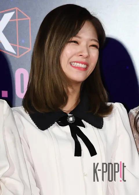 TWICE, Jeongyeon — TWICELAND Press Screening, Red Carpet