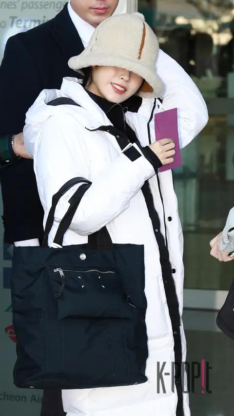 Super Junior, IU 6 — Airport
