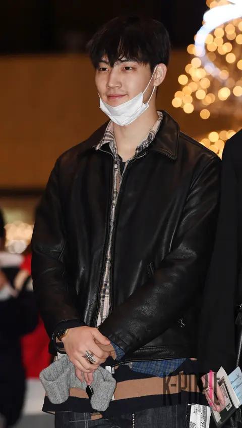 GOT7, JB — Airport