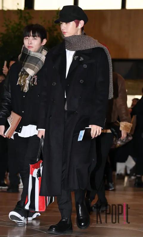 Wanna One, Kang Daniel — Airport
